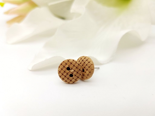 Kokosnuss Knopf Natur Ohrstecker mit Karo Muster